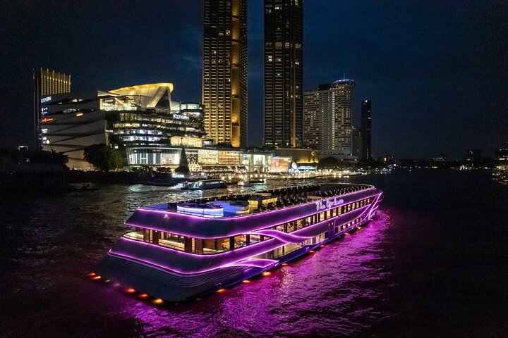 Luxury Boat Dinner Cruise